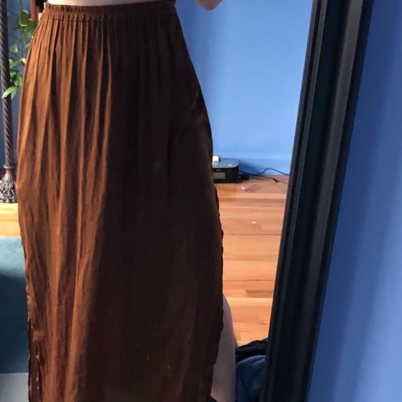 Dresses & Skirts - Auburn flowy skirt